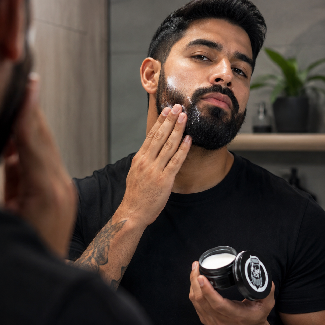 Apolo Ultra Potente - Lifestyle Hombre Barba Abundante Ecuador